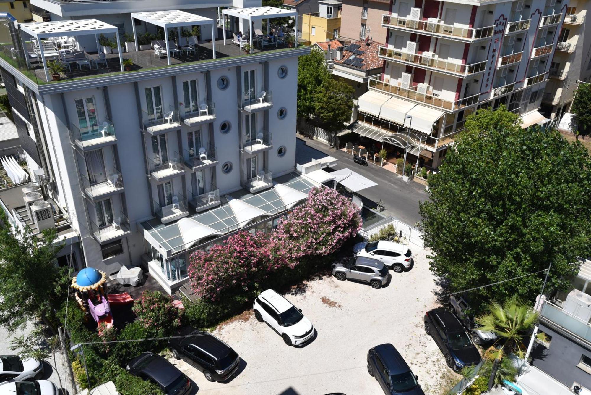 Hotel Felix Rimini Bagian luar foto