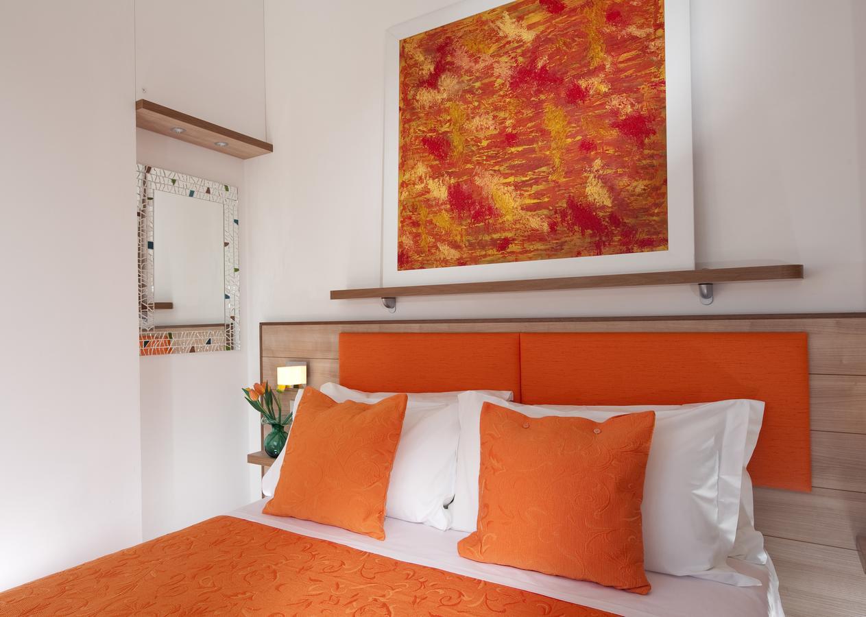 Hotel Felix Rimini Bagian luar foto