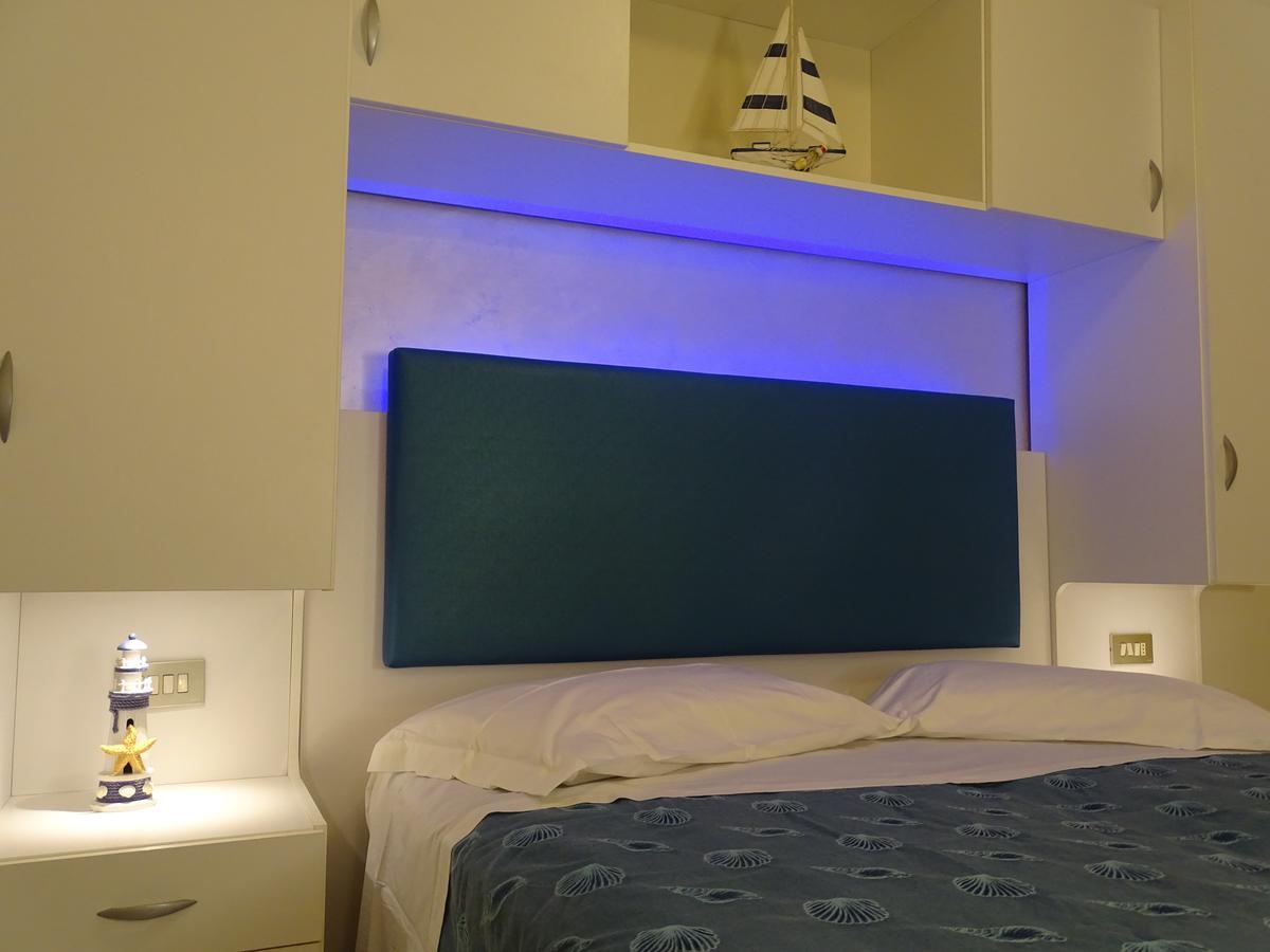 Hotel Felix Rimini Bagian luar foto